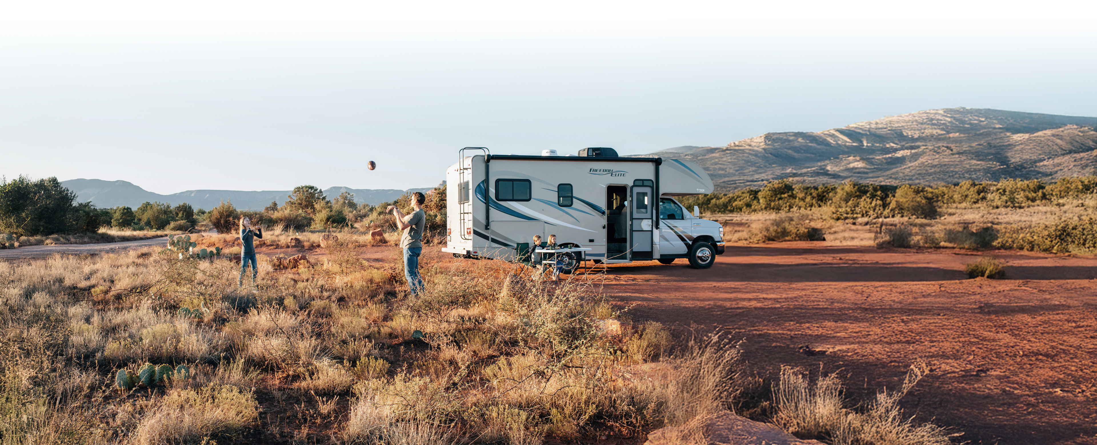 From weekend getaways to extended off-grid living — TBB LIBERGRID powers every stage of your RV freedom journey